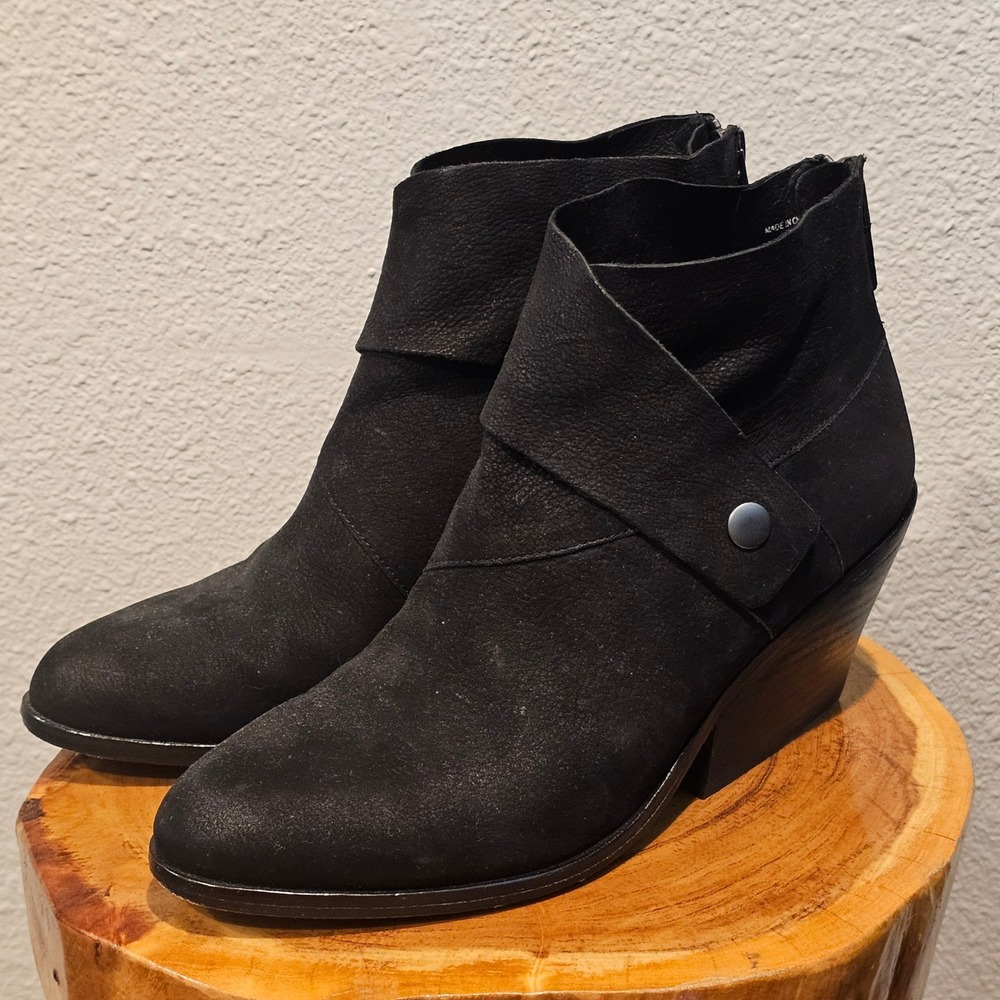Eileen Fisher Womens 7 Black Leather Wrap Tag Ankle Boots Wedge Heel Back Zip - Picture 3 of 11